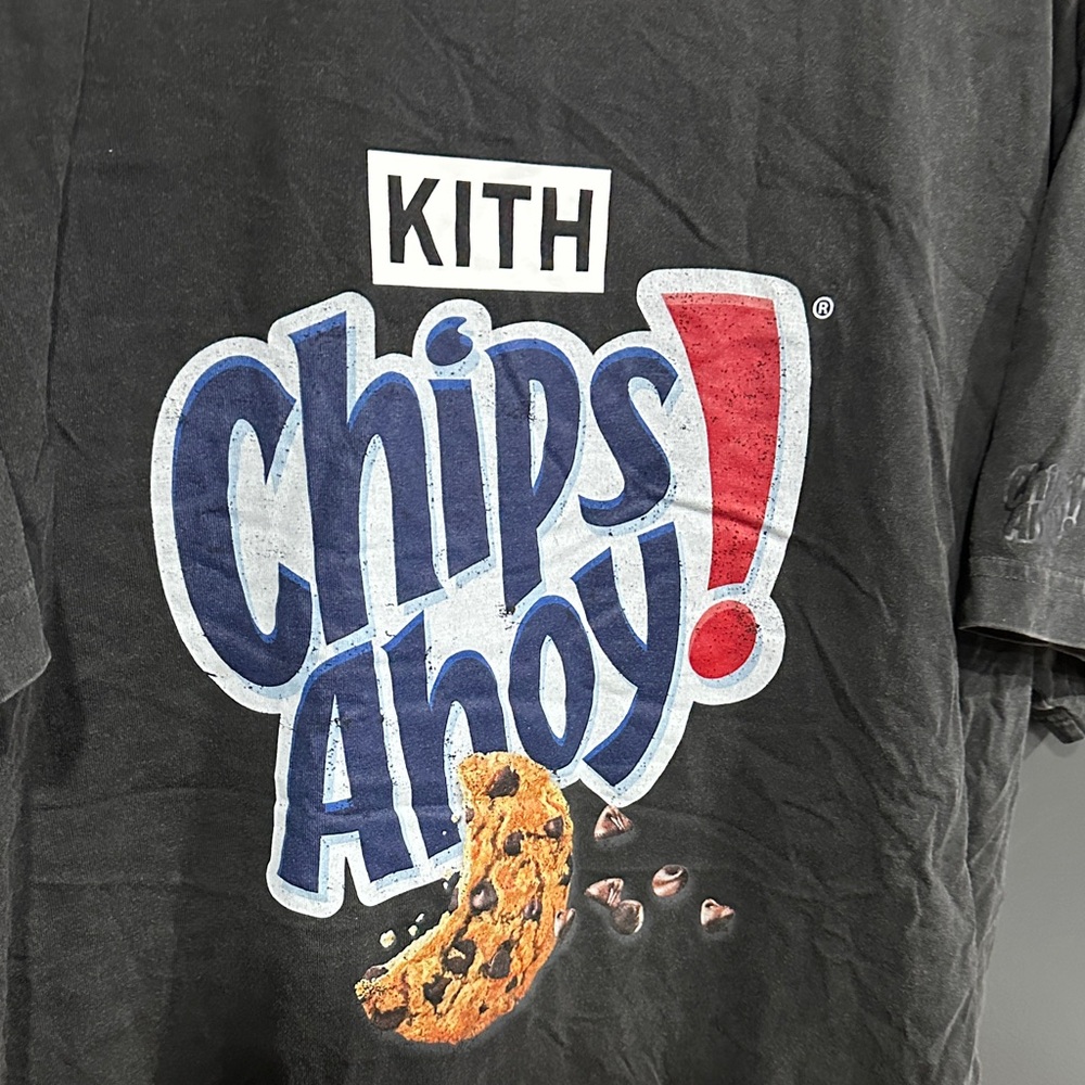 Kith Black Graphic T-Shirt with Chips Ahoy Design - Picture 2 of 3